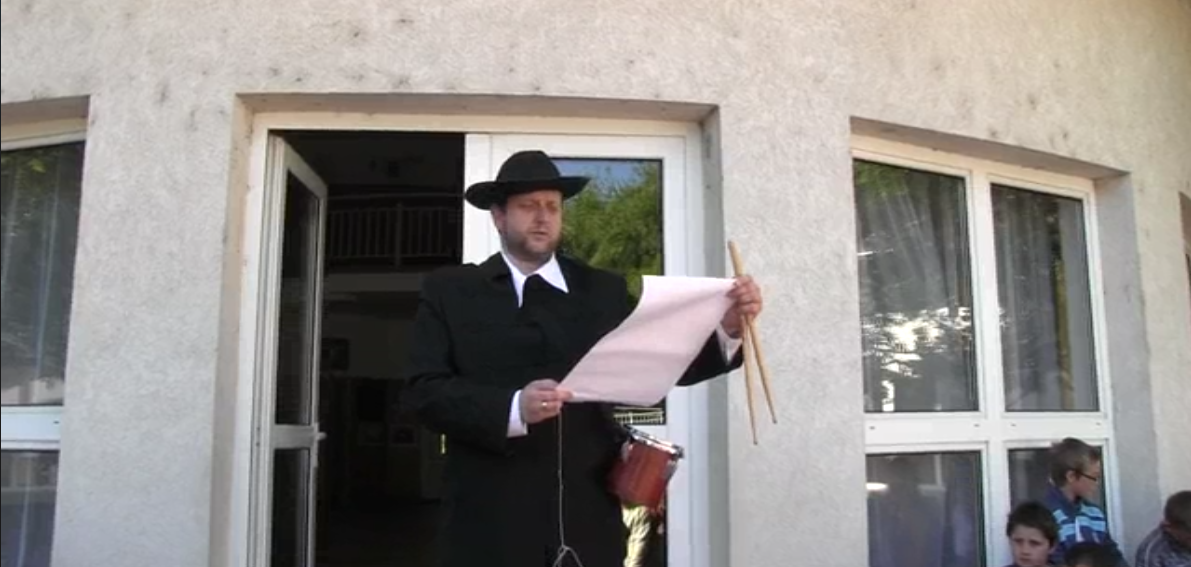 Nagyhegyes Község Hétmérföldes Kisbírói Kikiáltás 2015.05.11.