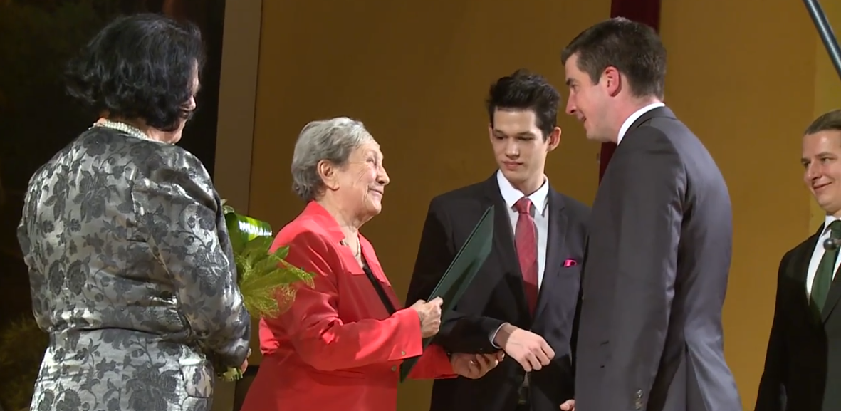 Átadták kerületünk díszpolgári címeit 2017.03.22.