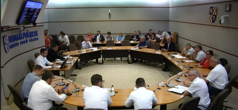 Dunaújváros Megyei Jogú Város Önkormányzata rendkívüli Közgyűlése 2021.06.30.