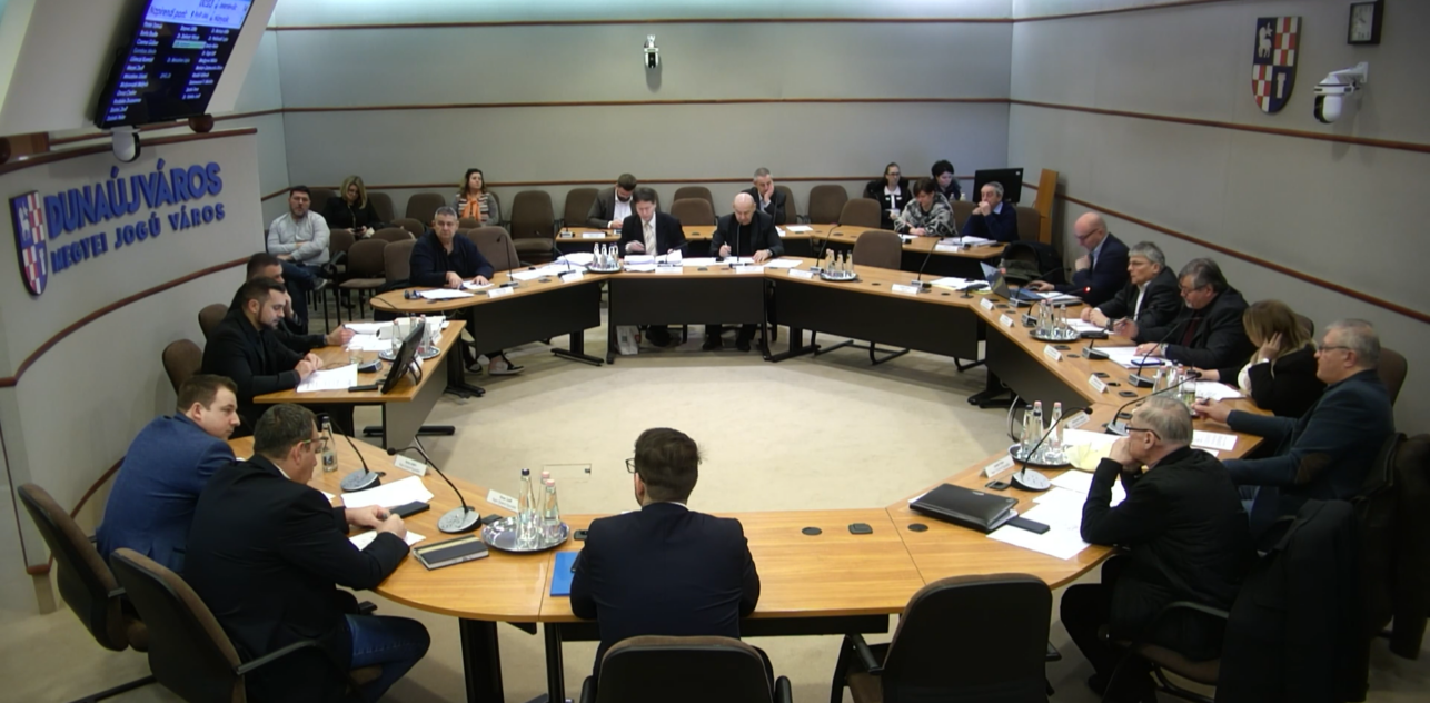 Dunaújváros Megyei Jogú Város Önkormányzata rendkívüli Közgyűlése 2022.05.02.