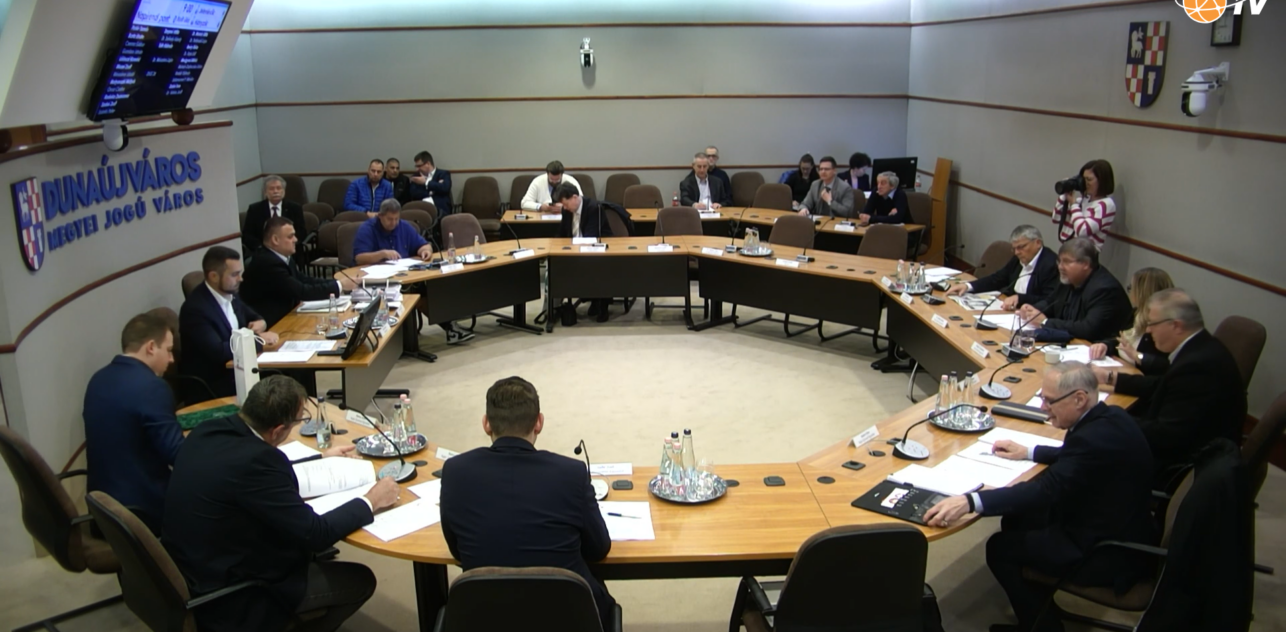 Dunaújváros Megyei Jogú Város Önkormányzata rendkívüli Közgyűlése 2022.05.26.