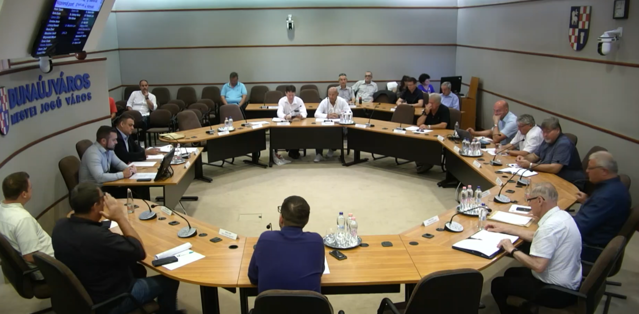 Dunaújváros Megyei Jogú Város Önkormányzata rendkívüli Közgyűlése 2023.08.22.