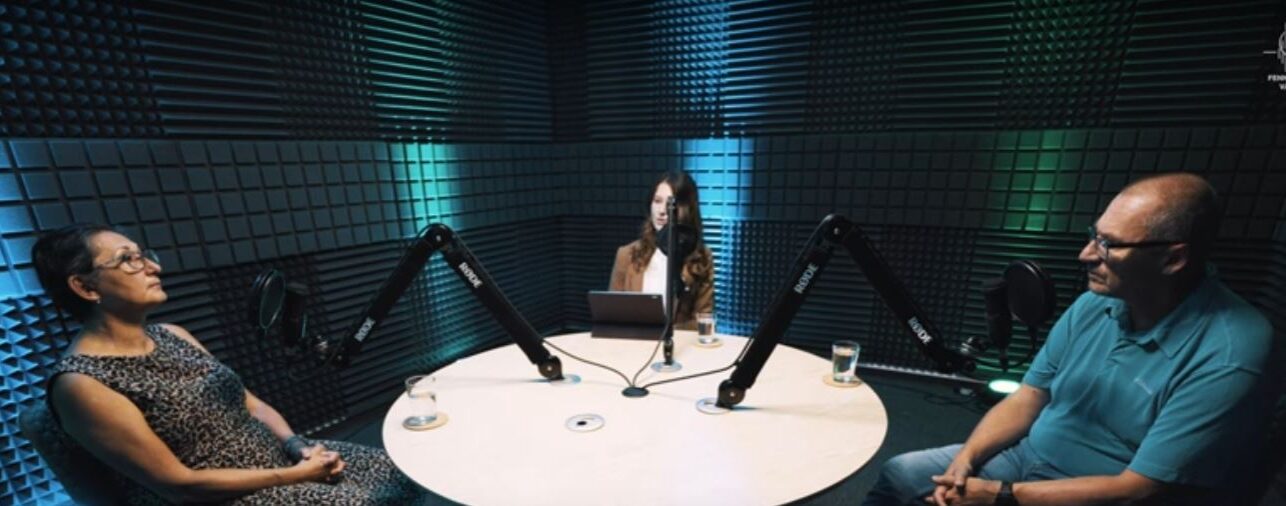 Fenntartható Városok – Veszprém megye.  Beszélgető partnerek: Áldozó Tamás Pápa polgármestere, Brányi Mária Veszprém alpolgármestere