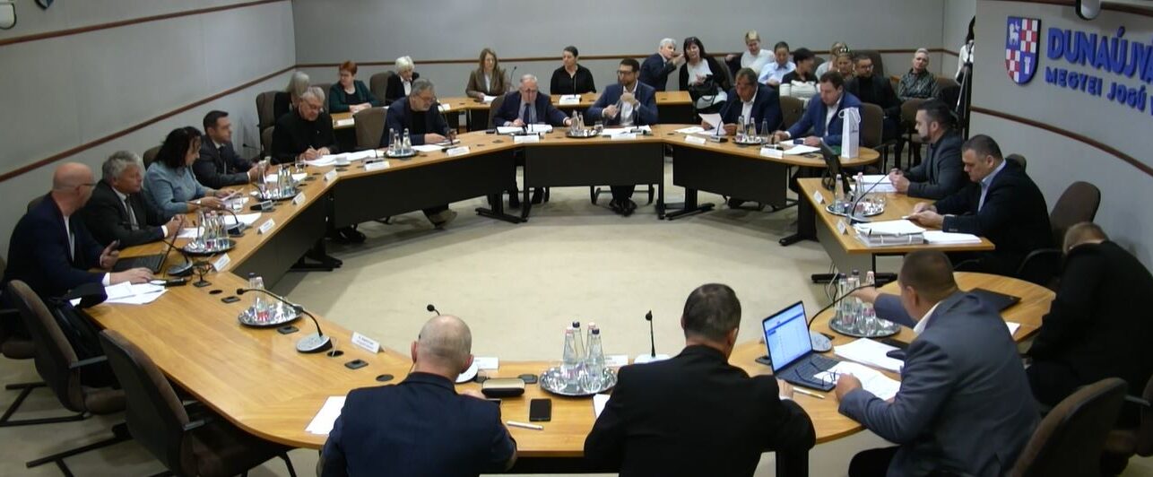 Dunaújváros Megyei Jogú Város Önkormányzata Közgyűlése 2025.05.15.