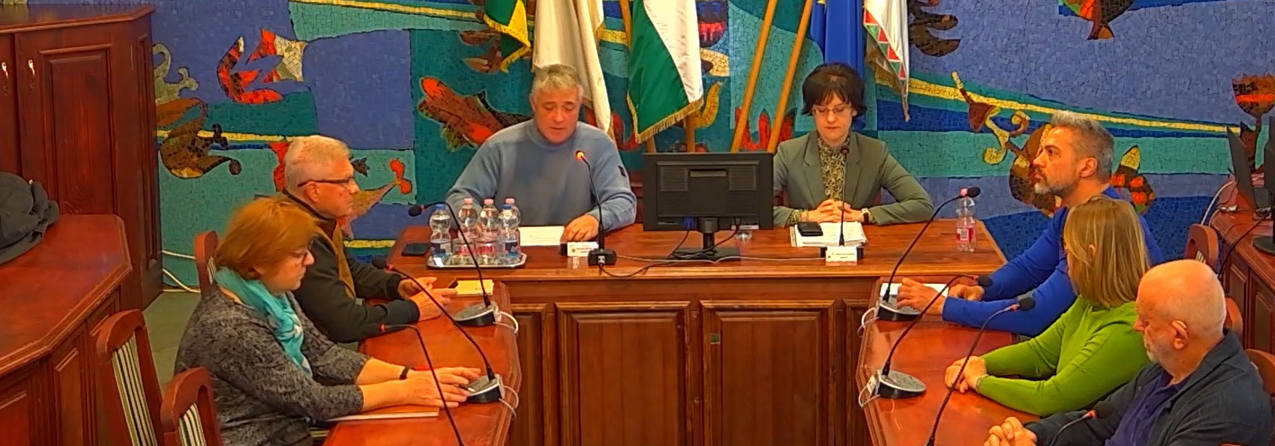 Balatonföldvár Város Önkormányzatának rendkívüli képviselő-testületi ülése 2025.12.03.