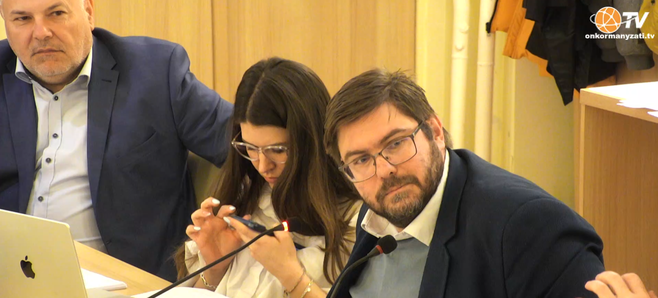 Képviselő-testületi ülés 2026.04.30.