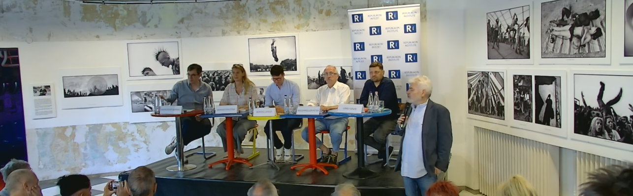 A tönk szélén – mi lesz az önkormányzatokkal a kormányváltás után? – első panel